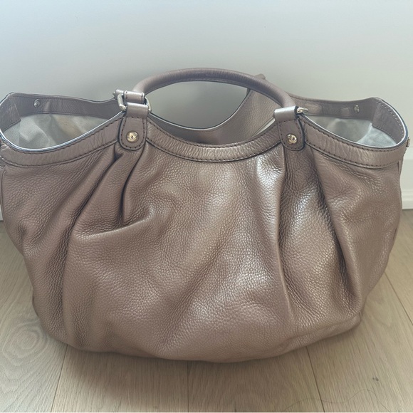 Gucci tote - Picture 3 of 6